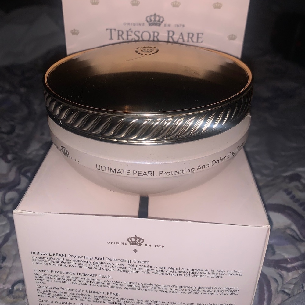 Tresor Rare  ULTIMATE PEARL Protecting And Defending Cream